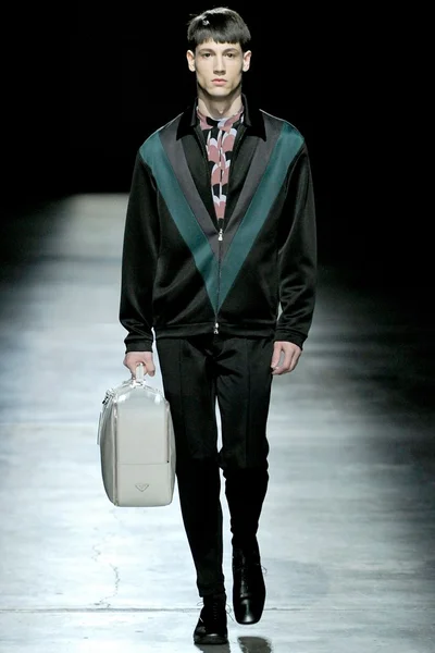 Look 33